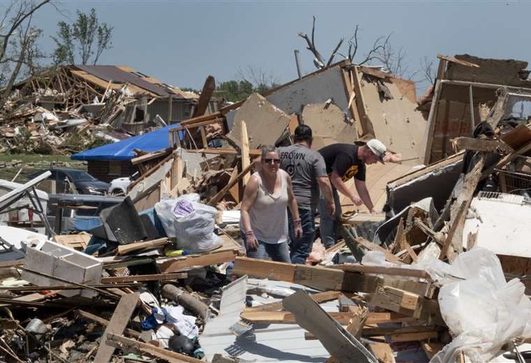 Al menos 15 fallecidos dejan tormentas y tornados en EEUU