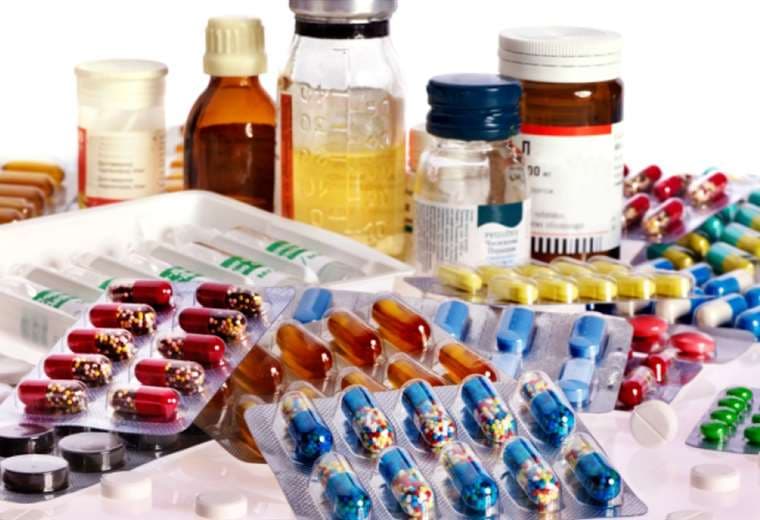 Ministerio instruye prescribir medicamentos con nombres genéricos, sin mencionar laboratorios  