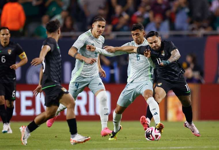 Bolivia cayó ante México (1-0) tras un descuido fatal en reinicio del complemento
