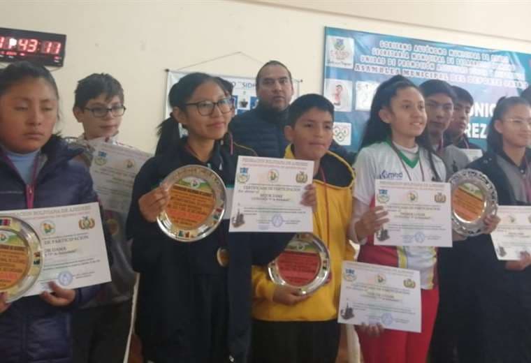Ganadores del nacional disputado en Oruro. Foto: FBA
