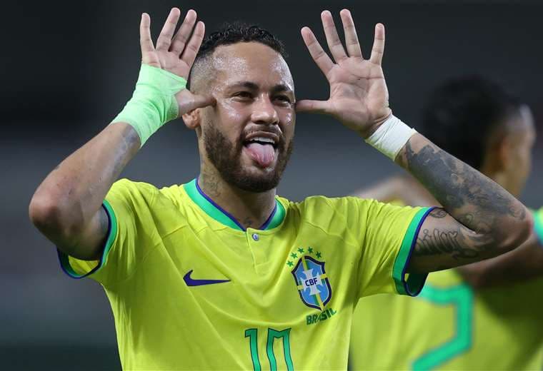 Neymar desea "toda la suerte del mundo" Brasil en la Copa América