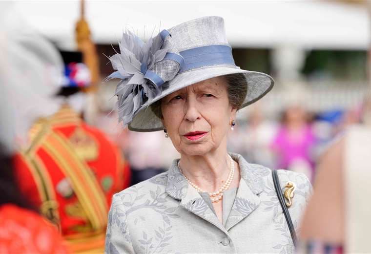 La princesa Ana de Inglaterra, hospitalizada "con heridas leves" tras un "incidente"