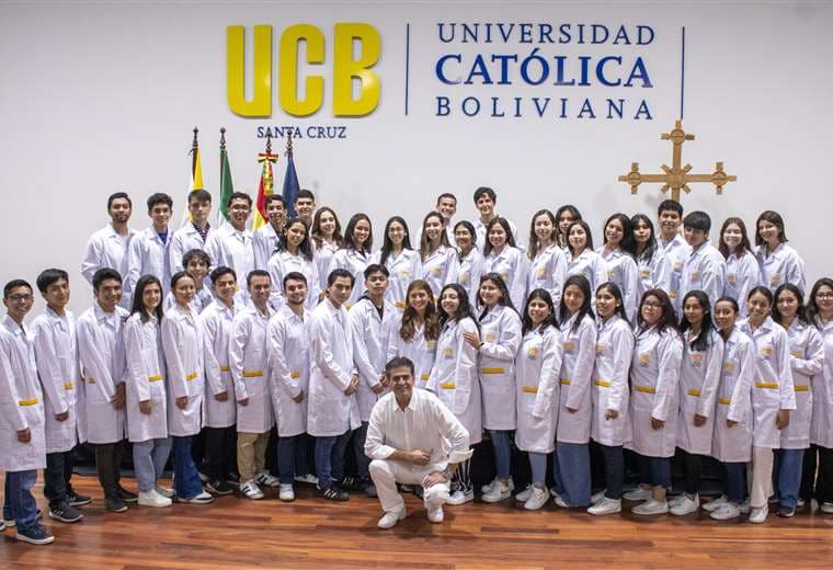 La carrera de Medicina de la UCB Santa Cruz se caracteriza por su enfoque integral