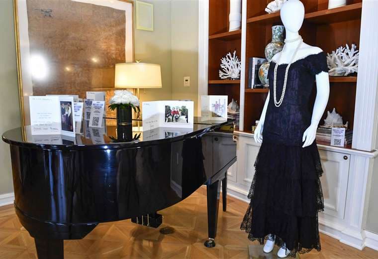 Vestidos famosos encabezan mayor subasta de objetos de la princesa Diana en casi 30 años
