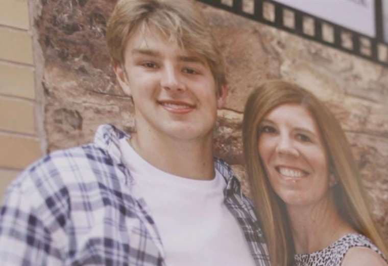 “En seis horas, mi hijo estaba muerto”: el duro testimonio de la madre de un joven que se suicidó tras ser extorsionado en Instagram 