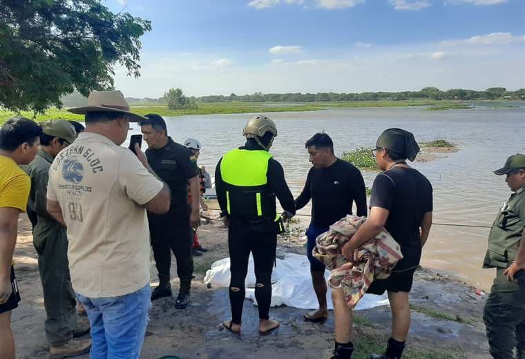 Rescatan dos cuerpos en la laguna Guapilo. foto: Tte. de Bomberos  Calle