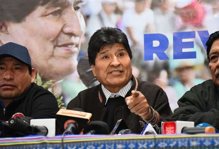 Evo Morales en una pasada conferencia. Foto: APG