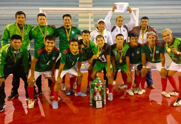 El equipo de Riberalta que ganó el título nacional. Foto: Comisión de Futsal Bolivia