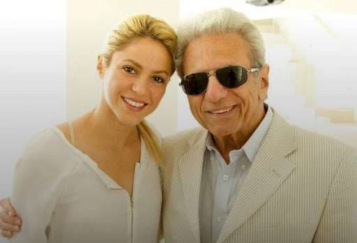 Shakira junto a su papá