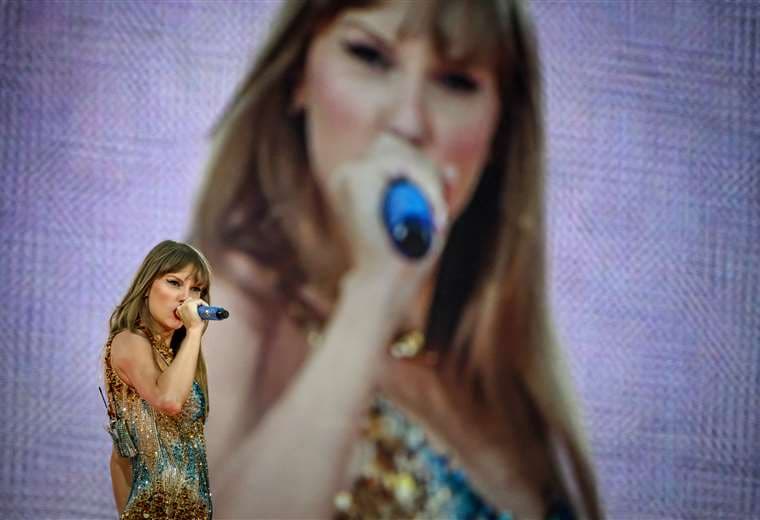 Taylor Swift en la gira Eras Tour en Francia / AFP