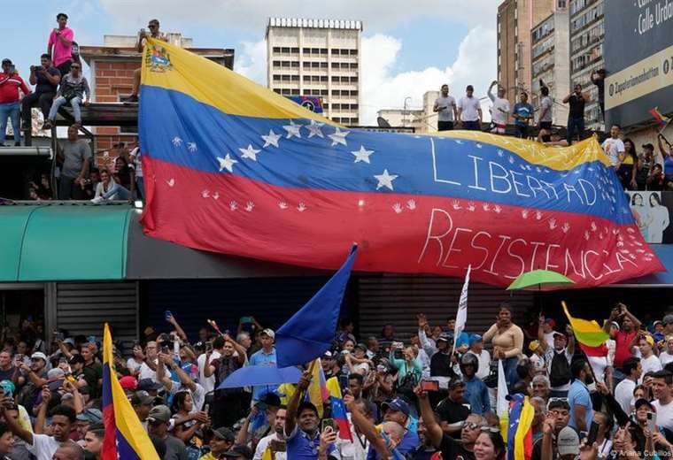 ¿A dónde apunta la retórica violenta de Maduro?