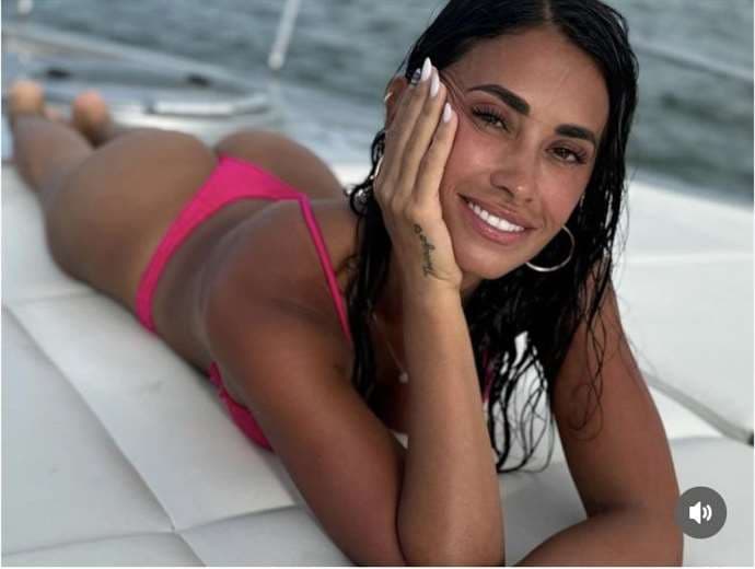 Antonela Roccuzzo paraliza las redes con su sexy bikini