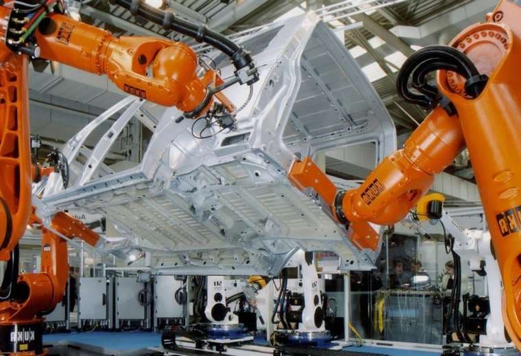 En la actualidad las naciones asiáticas están introduciendo más robots en sus fábricas.