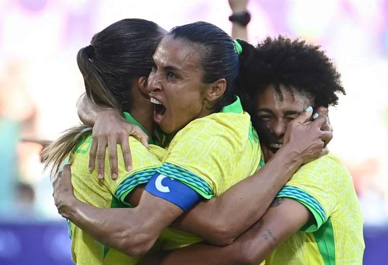 Festejo brasileño en la primera jornada del futbol femenino en Paris 2024. Foto: AFP