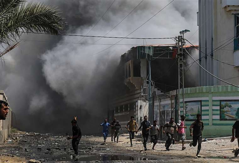 Un ataque israelí contra una escuela en Gaza "mata a 30 personas"