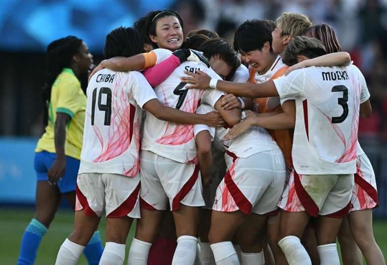 Festejo japonés en la segunda fecha del fútbol femenino. Foto: AFP