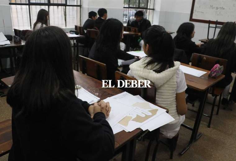 Estudiantes en clases. Foto de archivo: Juan Carlos Torrejón