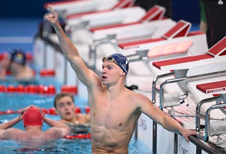 Léon Marchand rompió el récord olímpico de Michael Phelps en París 2024