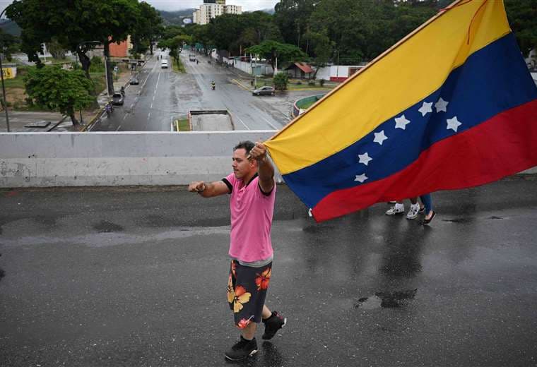 Venezuela anuncia retiro de su personal diplomático de siete países latinoamericanos