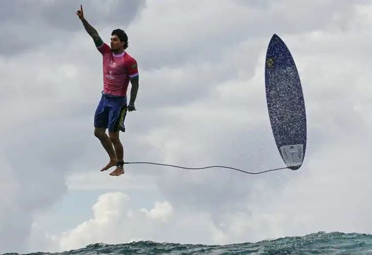 ¿Foto olímpica del año? Cómo se tomó la imagen del surfista olímpico Gabriel Medina