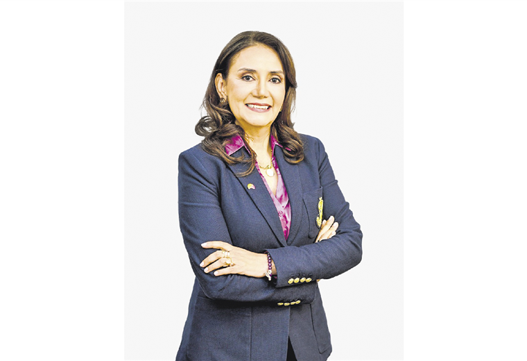 Verónica Gavilanes, gerente general adjunta de BancoSol