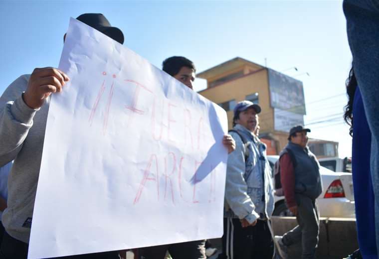 Masiva marcha en Tarija demanda solución inmediata a la falta de diésel y de dólares