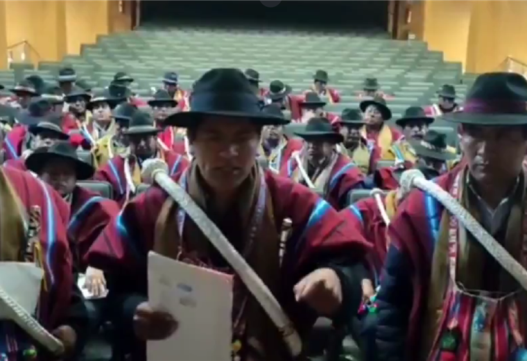 Campesinos de La Paz dan plazo de 72 horas al presidente Arce