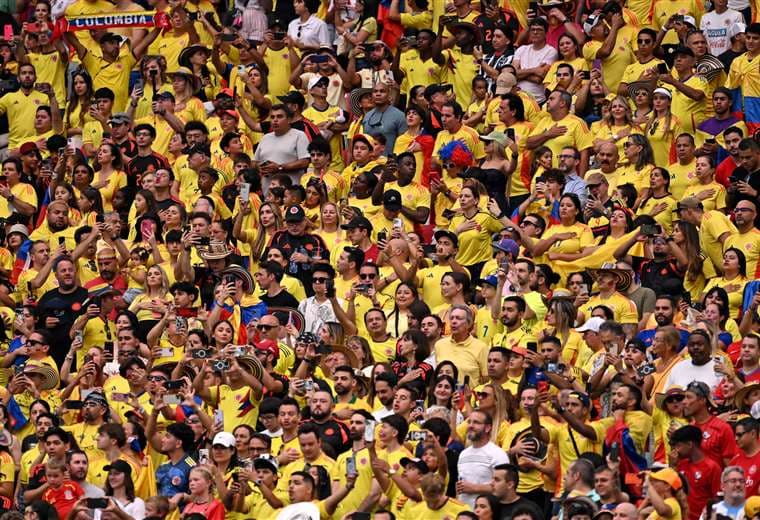 Con mesura, la "ola amarilla" se ilusiona con el boleto a semis de Copa América