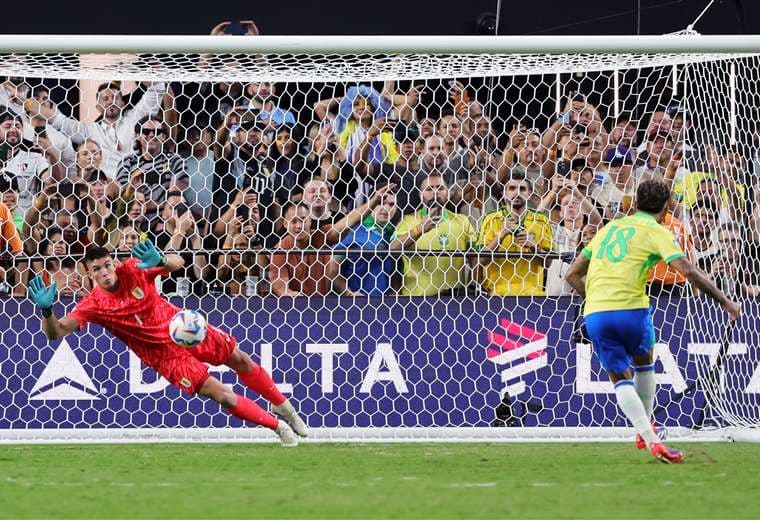 "Es un momento muy difícil", dice Endrick tras eliminación de Brasil en la Copa América