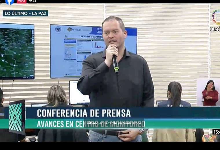 Armin Dorgathen, presidente de YPFB, dio conferencia desde el centro de monitoreo