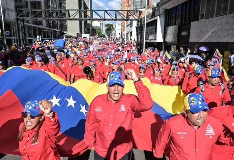 "Son unos desagradecidos y traicioneros": los chavistas que apoyan a Maduro y critican a los que se pasaron a la oposición 
