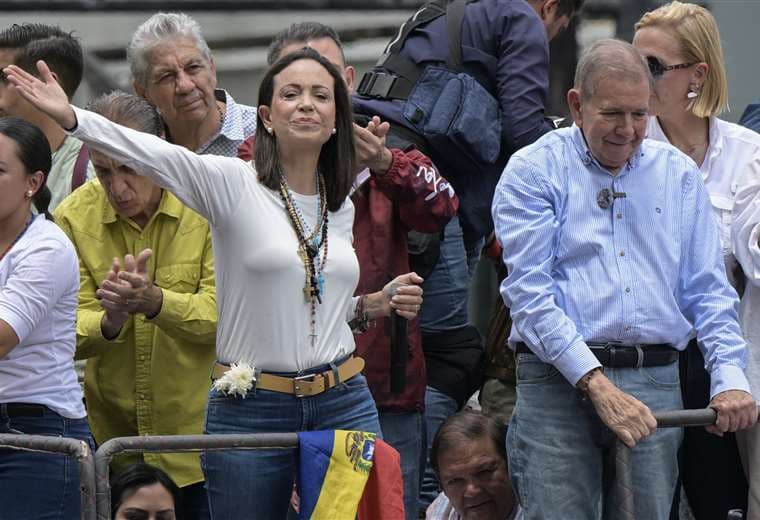 Opositora venezolana Machado dice que está en la "clandestinidad" y teme por su "vida" 