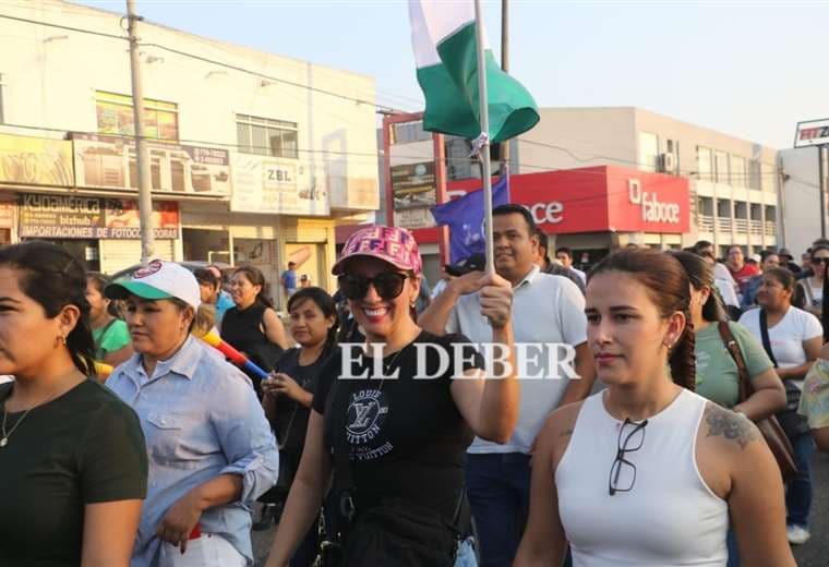 Marcha a favor de Arce. Foto: Juan Carlos Torrejón