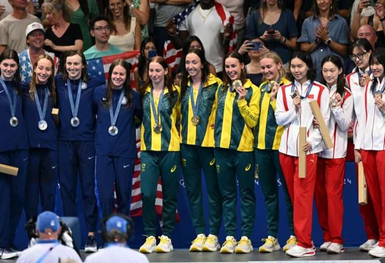 El podio de relevos 4x200 m libre en la natación femenina. Foto: AFP