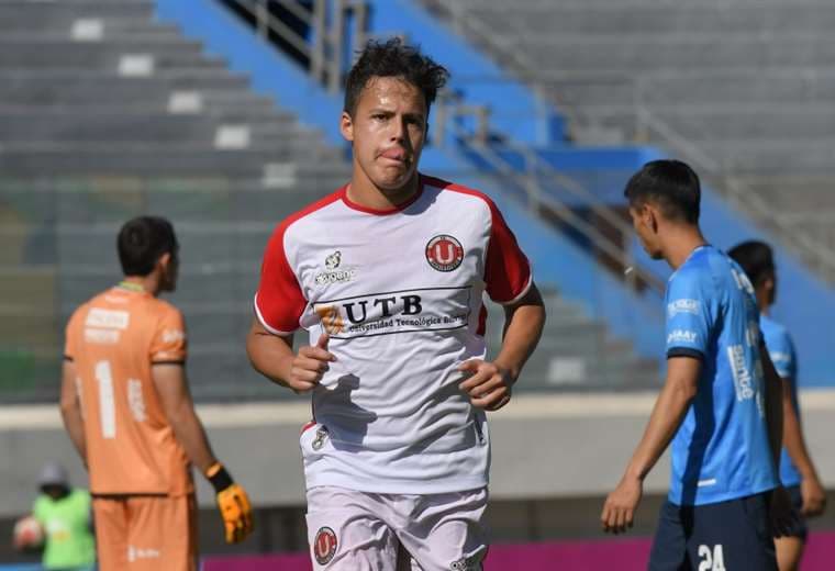 Daniel Camacho inauguró el marcador a favor de Universitario. Foto: APG Noticias