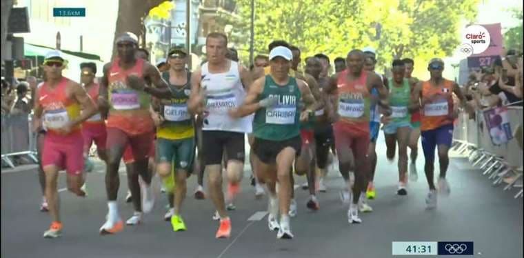 Héctor Garibay terminó en el puesto 60 en la maratón de París 2024