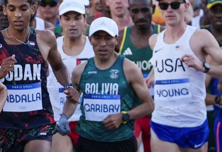 Héctor Garibay en los primeros kilómetros de carrera. Foto: AFP