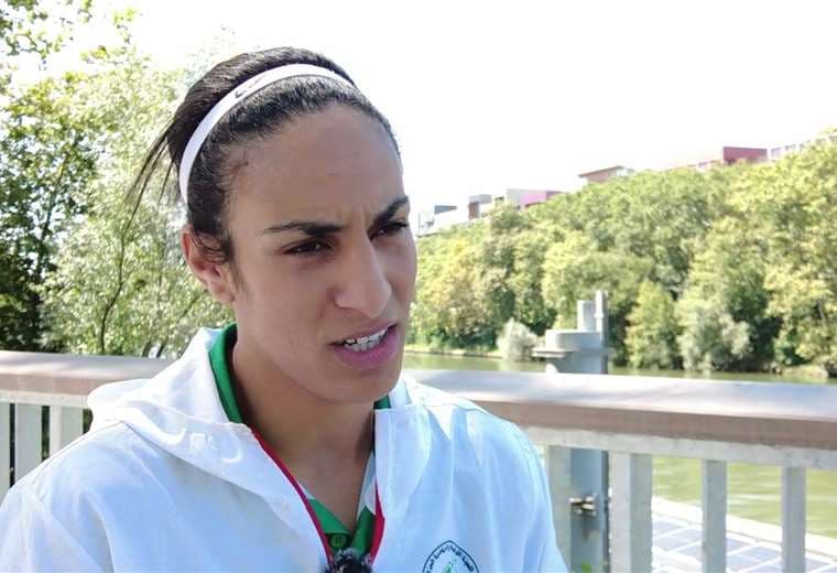 La boxeadora Imane Khelif dice que “las barreras generaron la motivación para el oro”