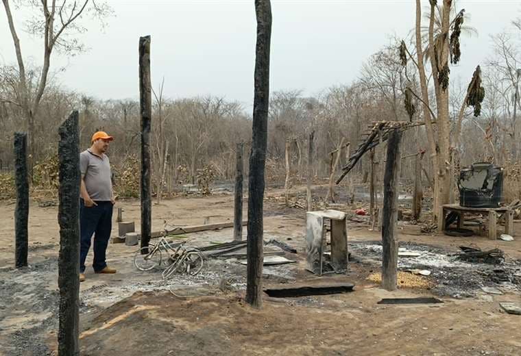 Tres familias pierden sus casas por el fuego, en Tornito