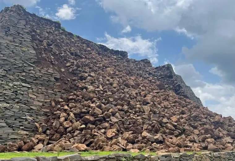 Lluvias torrenciales provocan derrumbe de pirámide precolombina en Michoacán