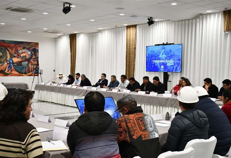 Gabinete social; se reúnen el presidente arce y sectores sociales. Foto: APG