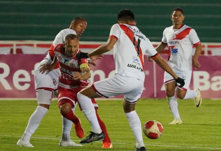 Hazaña de Independiente para salvar un empate (3-3) ante Nacional en los descuentos