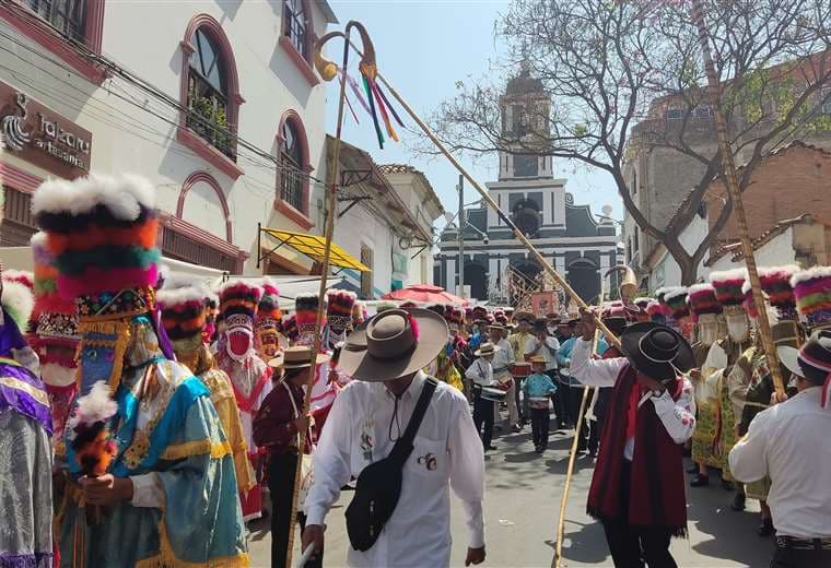 Chunchos promesantes en la Fiesta Grande de San Roque 