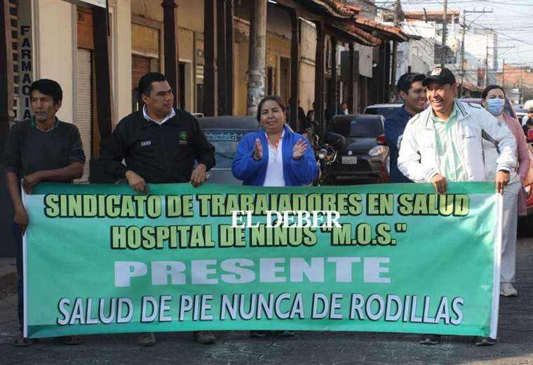 Protesta de los trabajadores del Hospital de NIños / Fotos: Juan Carlos Torrejón