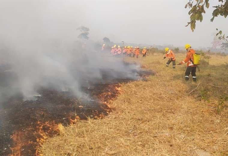 Gobernador Aguilera exige al Ministerio Público identificar y sancionar a promotores de incendios