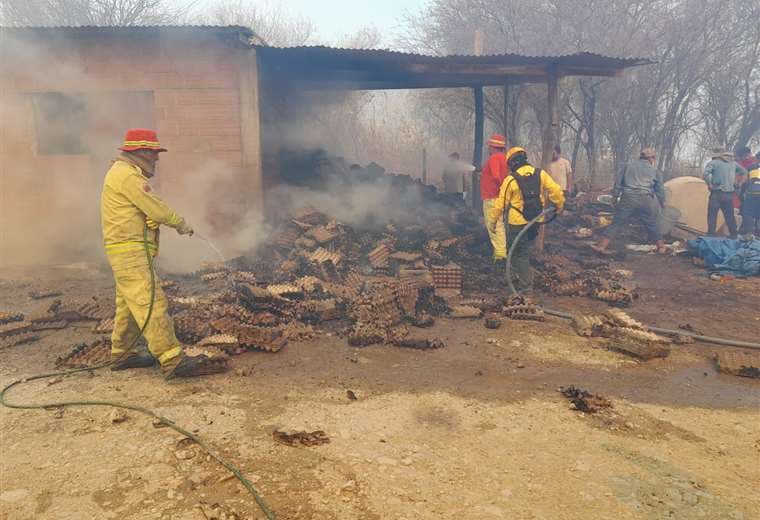 Sofocan dos incendios y se reporta otro en Valle Central de Tarija