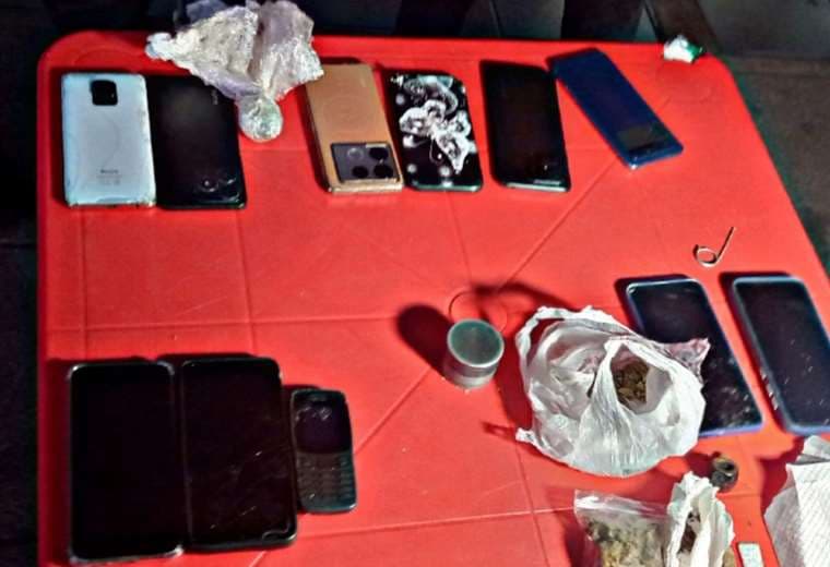 Capturan a ladrones de celulares y traficantes de marihuana/Foto: Policía.