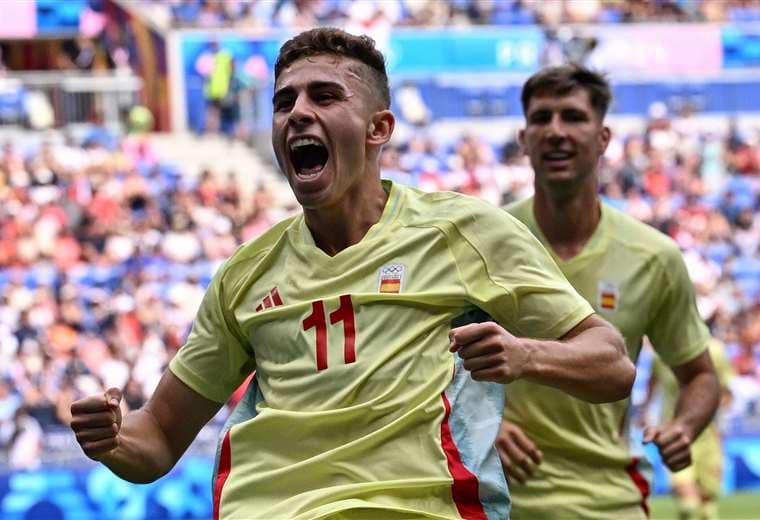 Fermín festeja el primer gol.