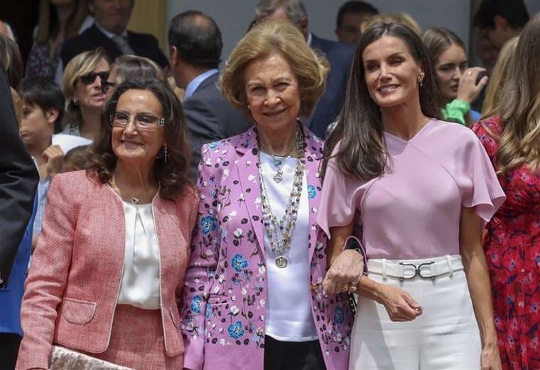 La reina Letizia y su madre, Paloma Rocasolano