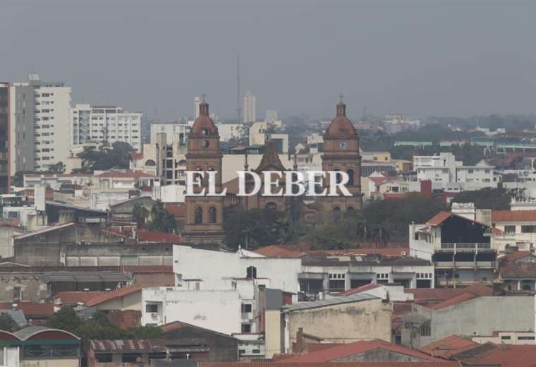 Santa Cruz amanece con aire extremadamente malo y extienden las clases virtuales hasta el viernes